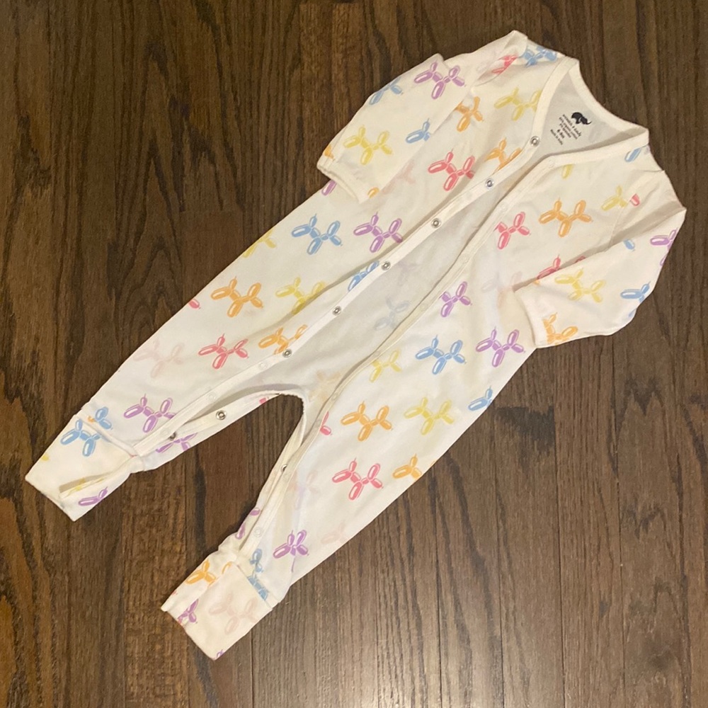 Monica & Andy on the go balloon animal romper
